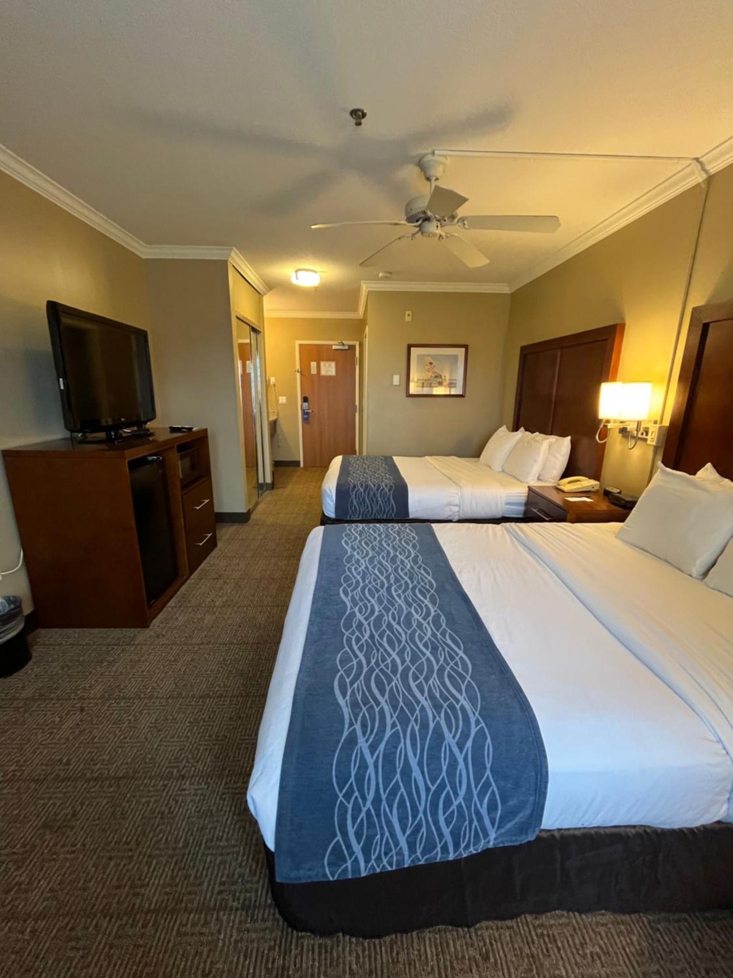 Comfort Inn & Suites Ocean Shores Esterno foto