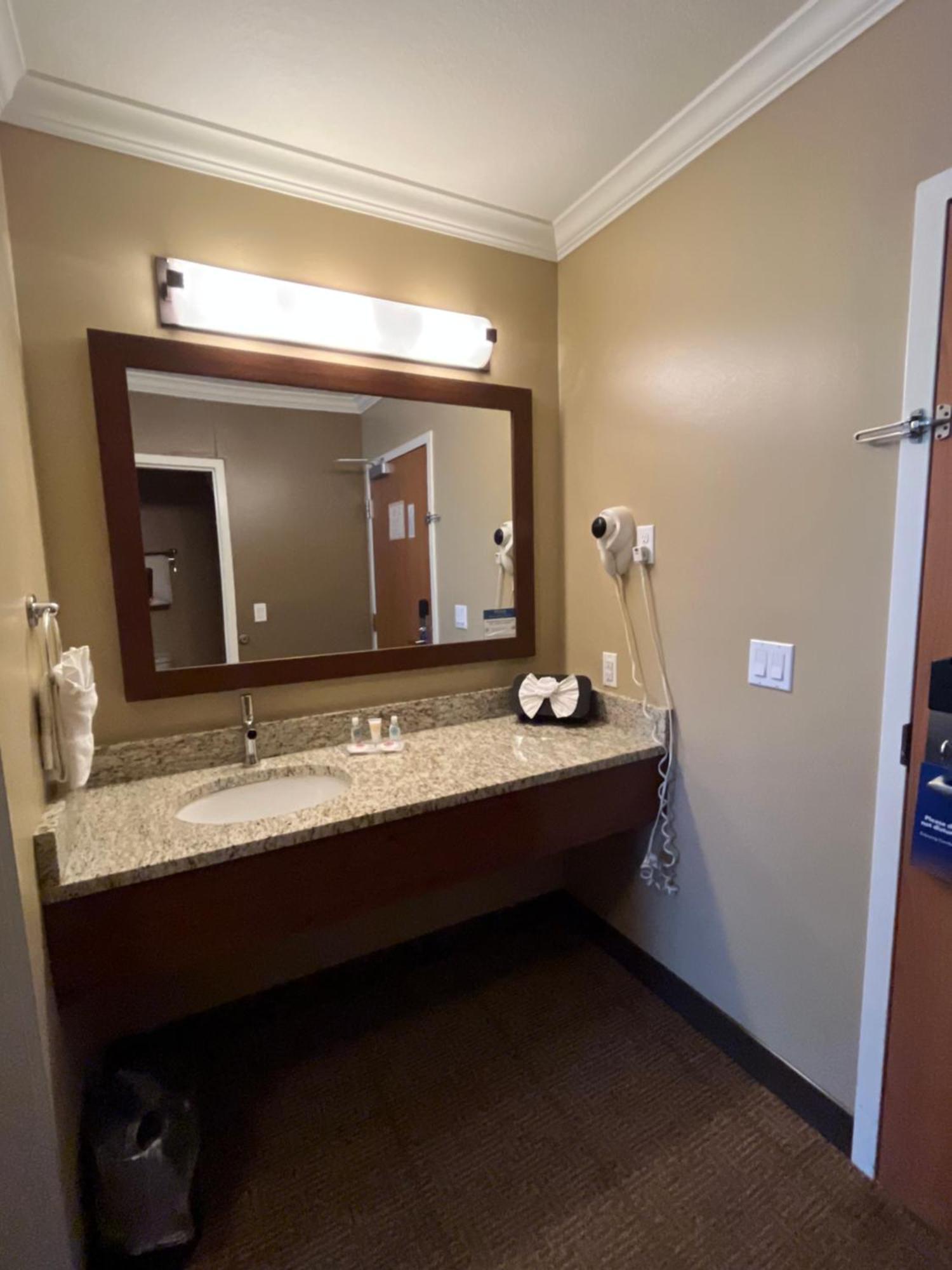 Comfort Inn & Suites Ocean Shores Esterno foto
