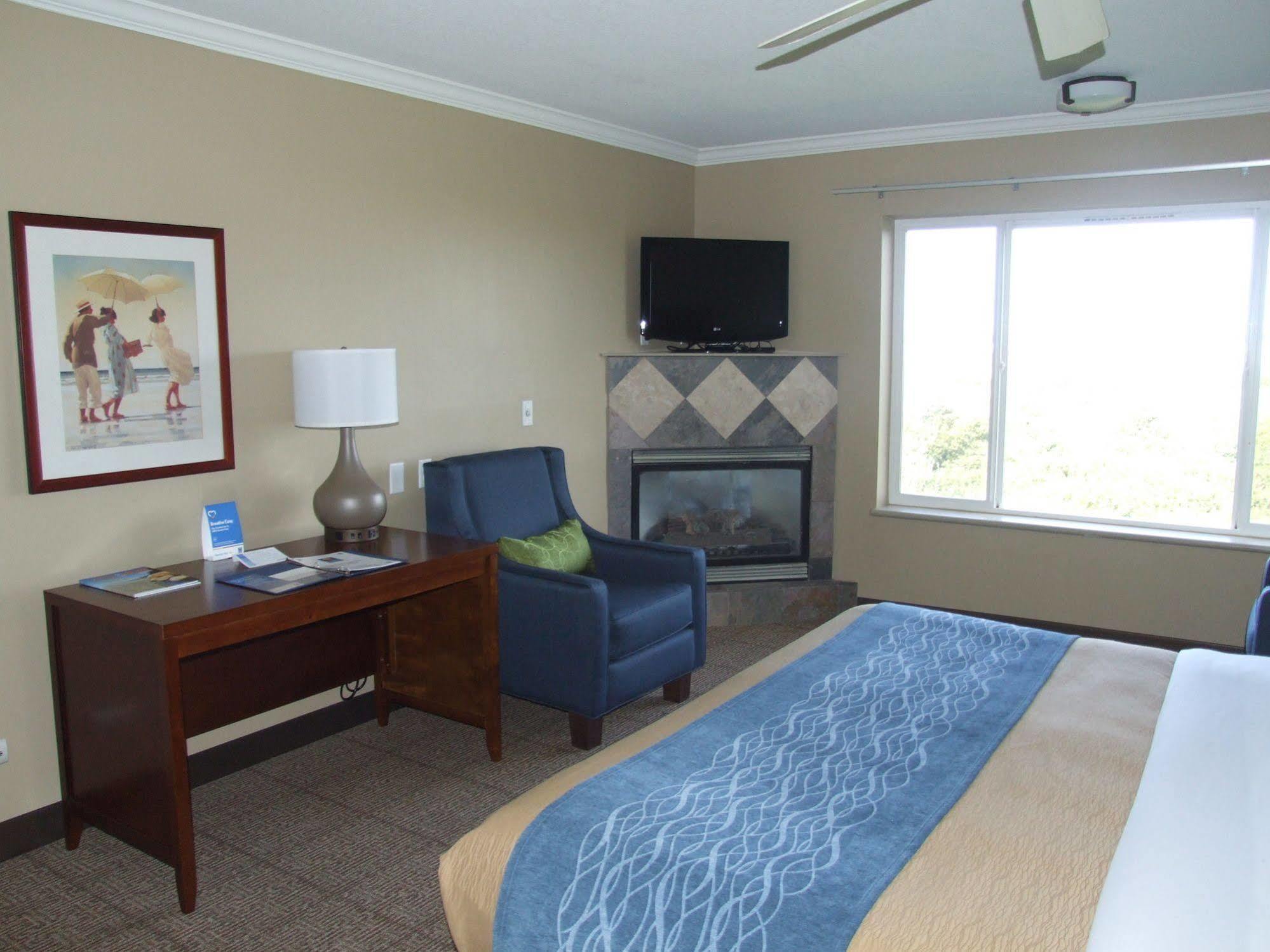 Comfort Inn & Suites Ocean Shores Esterno foto