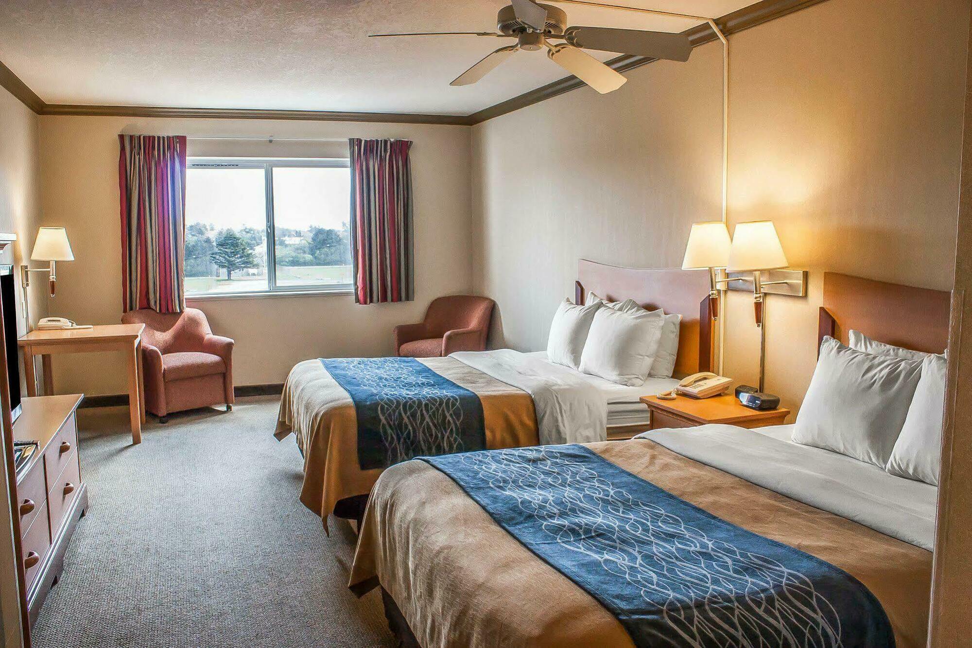 Comfort Inn & Suites Ocean Shores Esterno foto